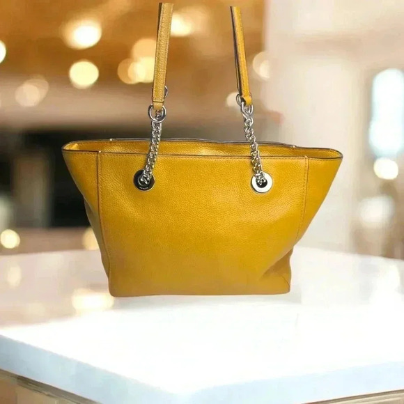 COACH Turnlock Chain Tote shoulder bag in camel - Picture 14 of 14